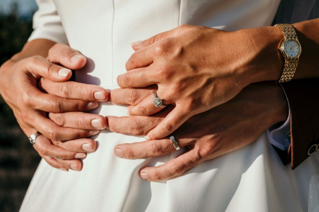 photo de couple pour mariage au pays basque à Chantaco