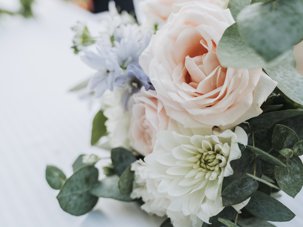 mariage au pays basque avec les perles de charlotte