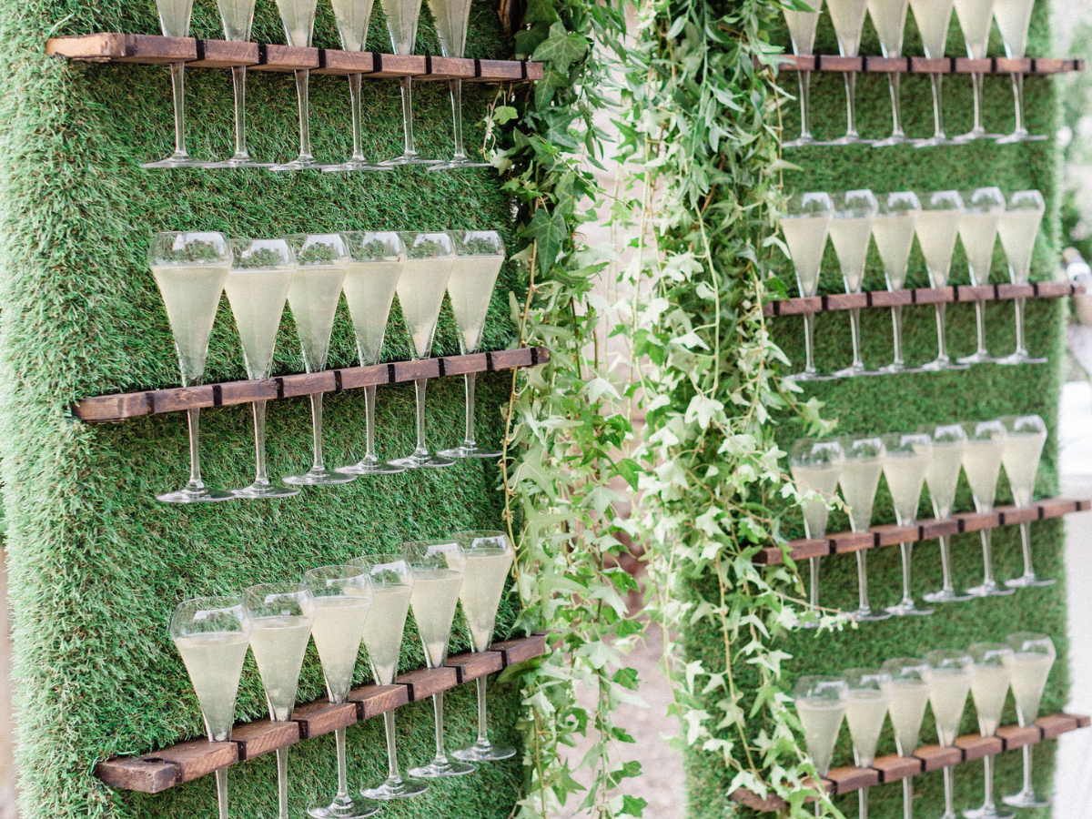 mur végétal de champagne décoration cocktail par Les Perles de Charlotte